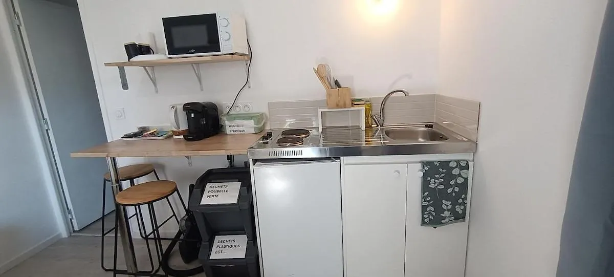 Chambre Avec Kitchenette Évran 0*,